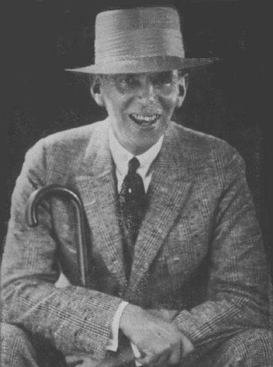 Picture of Wilson Mizner. Courtesy of the Benicia Historical Society, Benicia, California. This image is in the public domain in the United States as it was first published prior to January 1, 1923.