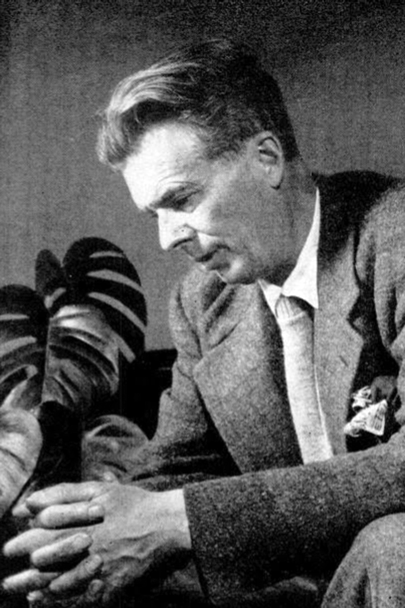 Picture of Aldous Huxley. This work is in the public domain because it was published in the United States between 1927 and 1963, and although there may or may not have been a copyright notice, the copyright was not renewed.